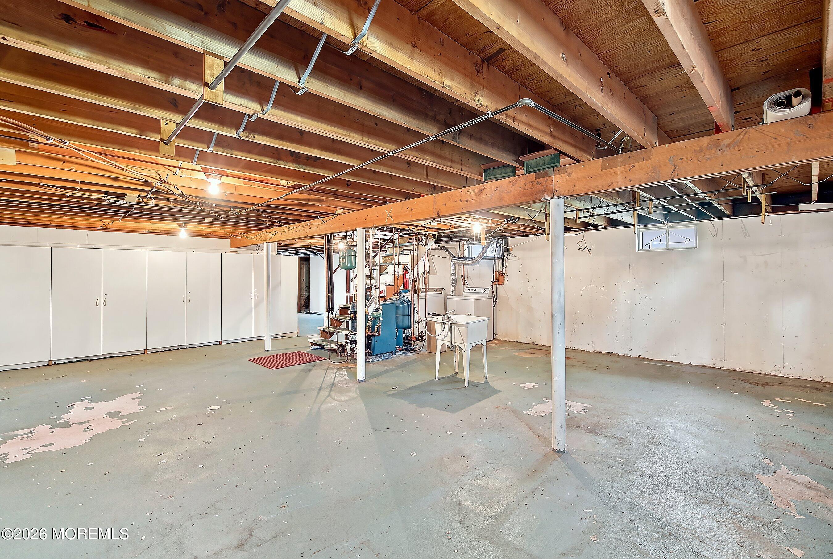 32 Arneytown Hornerstown Road Cream Ridge NJ 08514