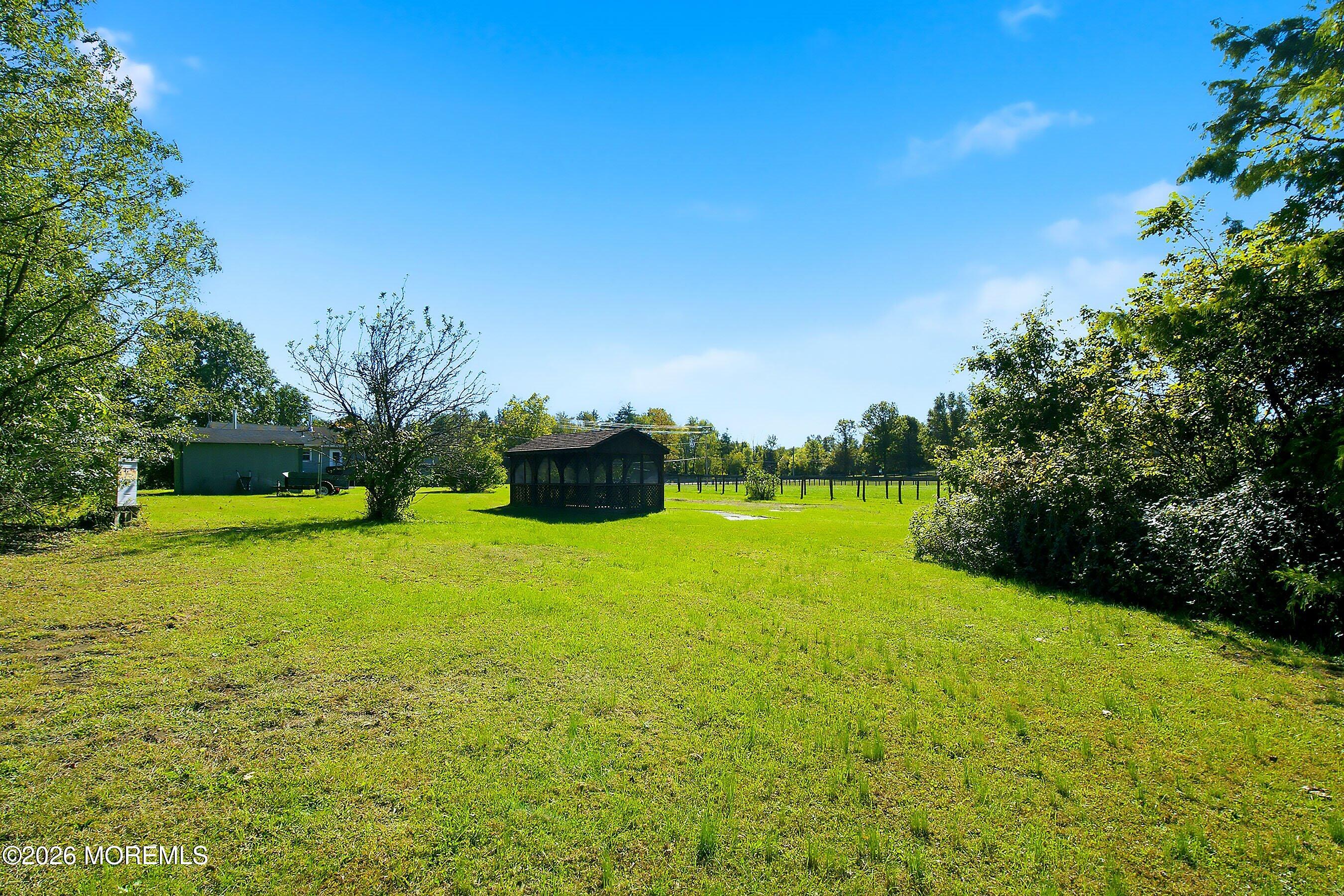 32 Arneytown Hornerstown Road Cream Ridge NJ 08514