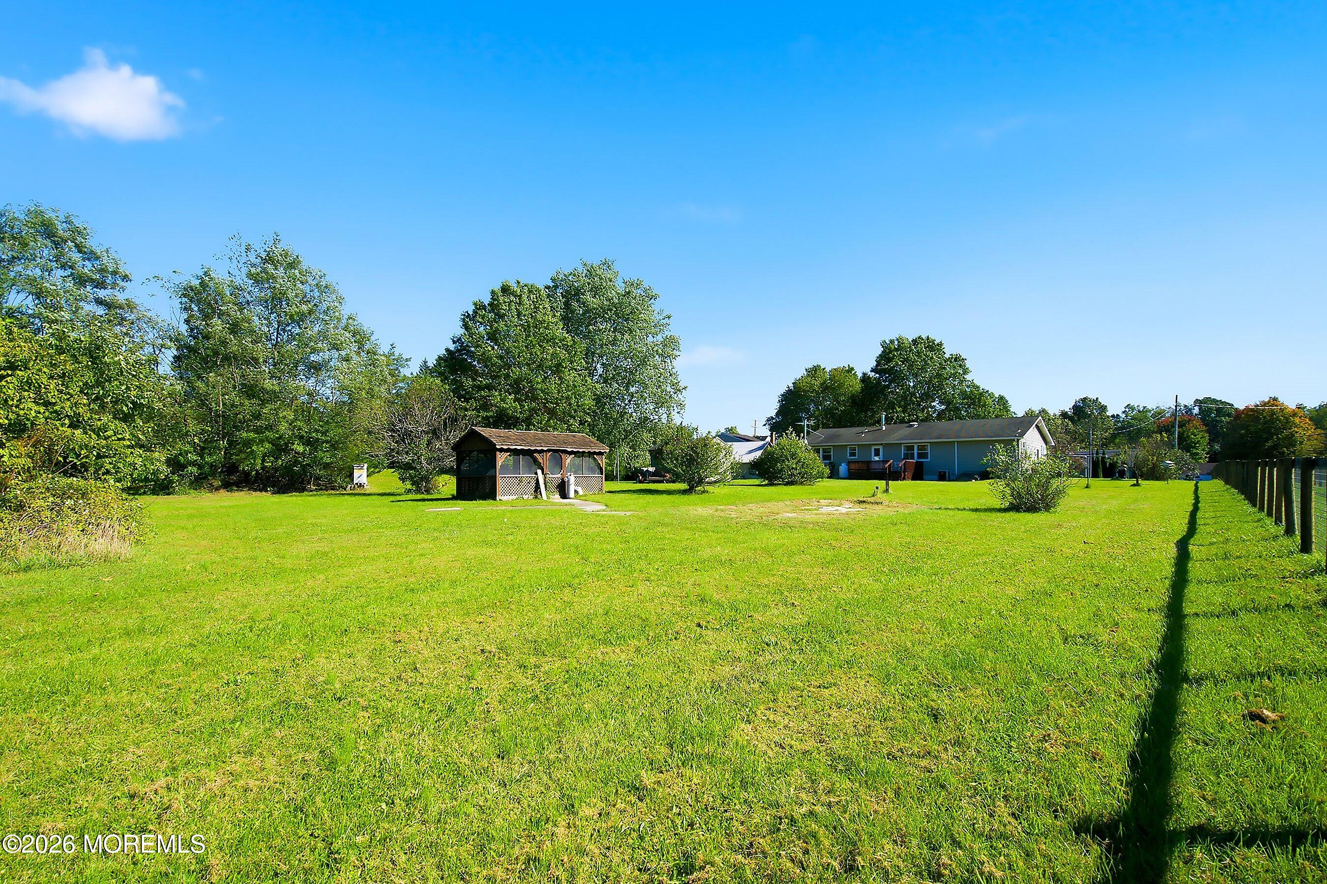 32 Arneytown Hornerstown Road Cream Ridge NJ 08514