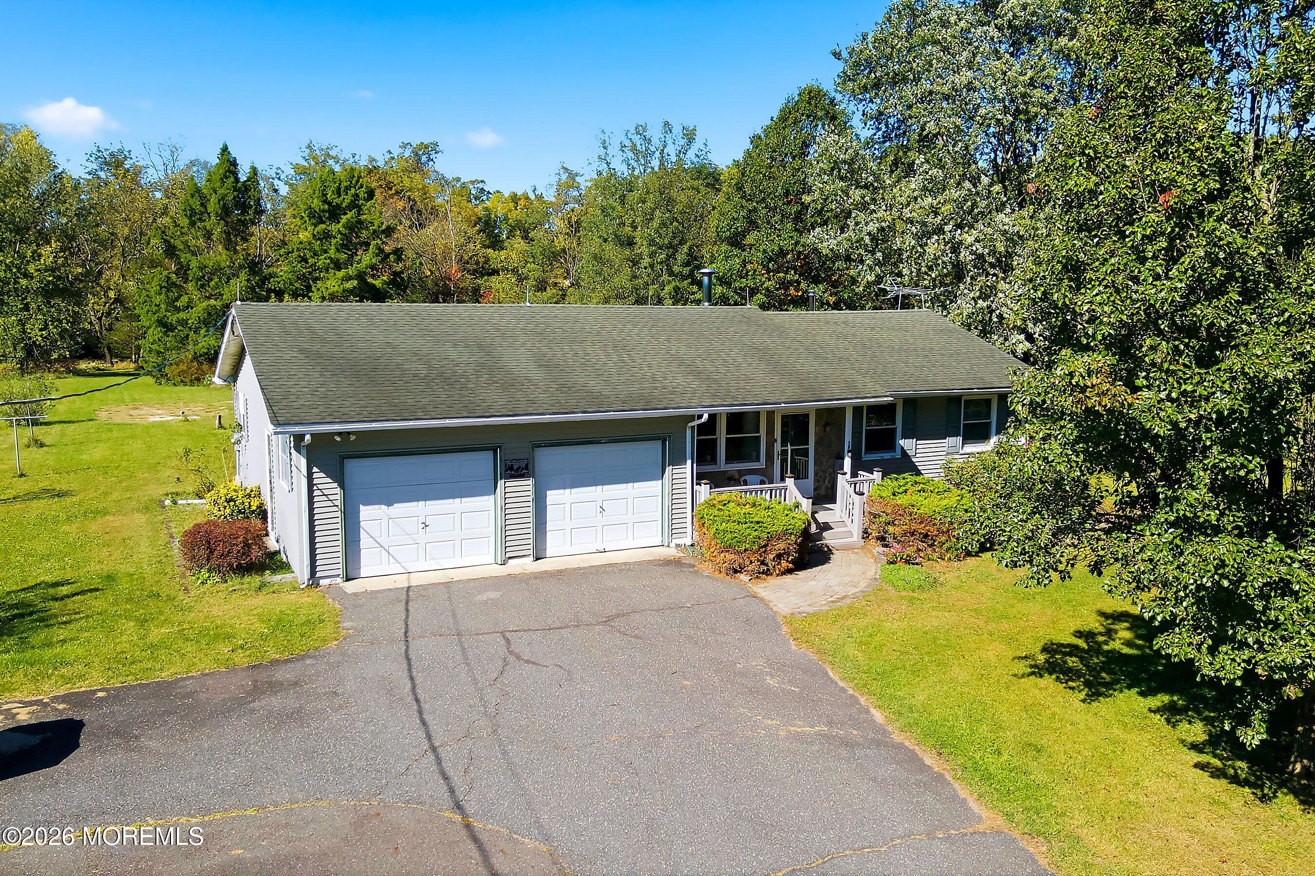 32 Arneytown Hornerstown Road Cream Ridge NJ 08514