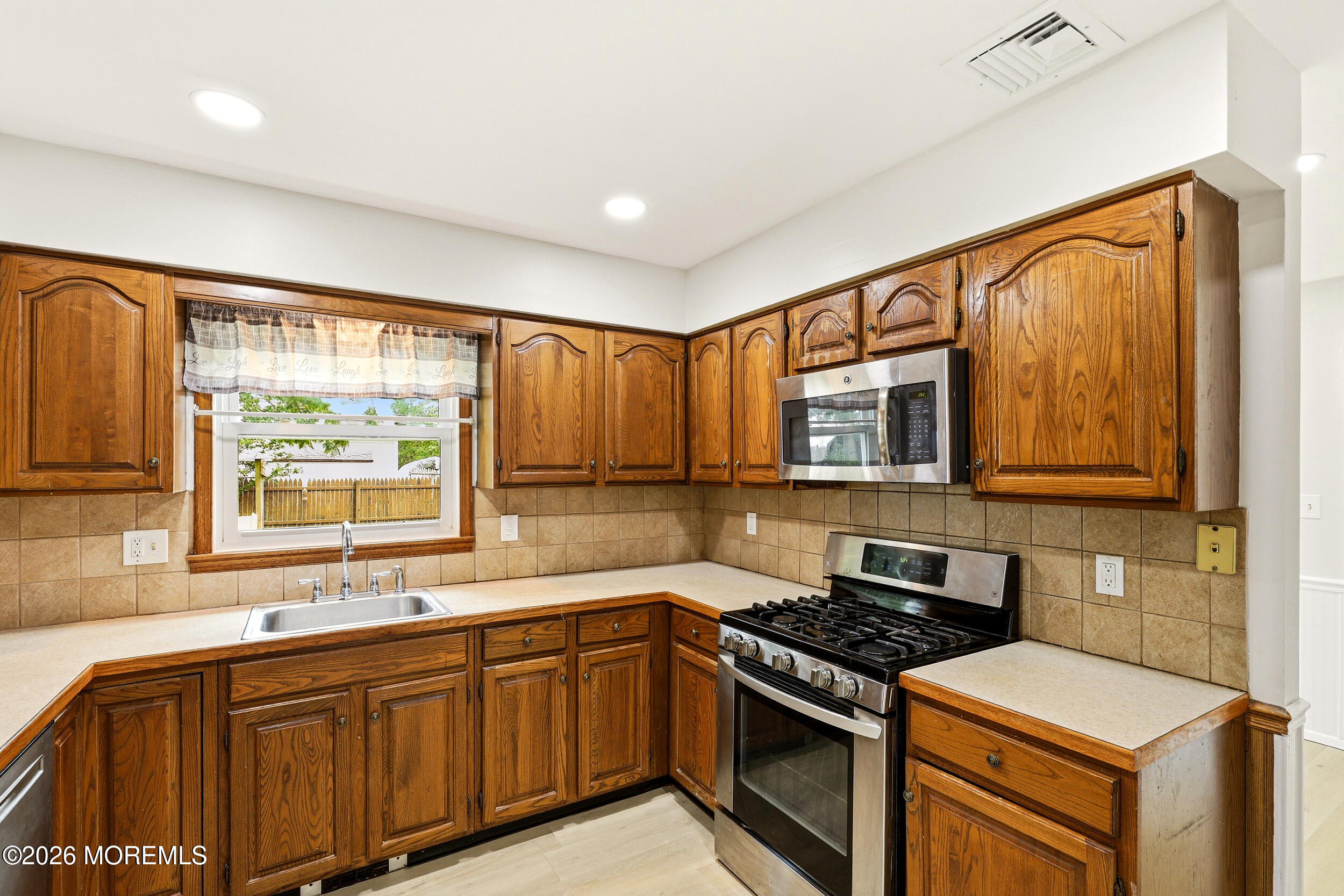 829 Mizzen Avenue Beachwood NJ 08722