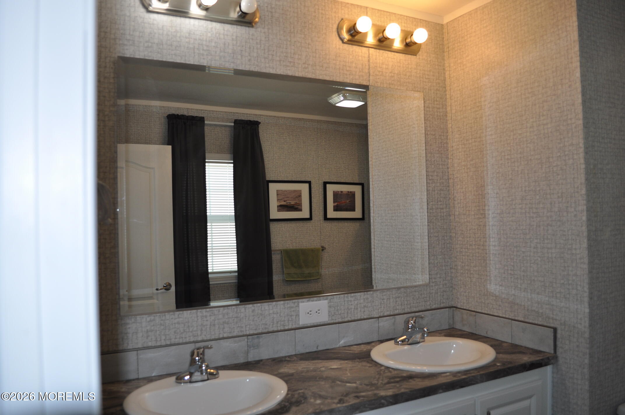 7 Fox Street Whiting NJ 08759