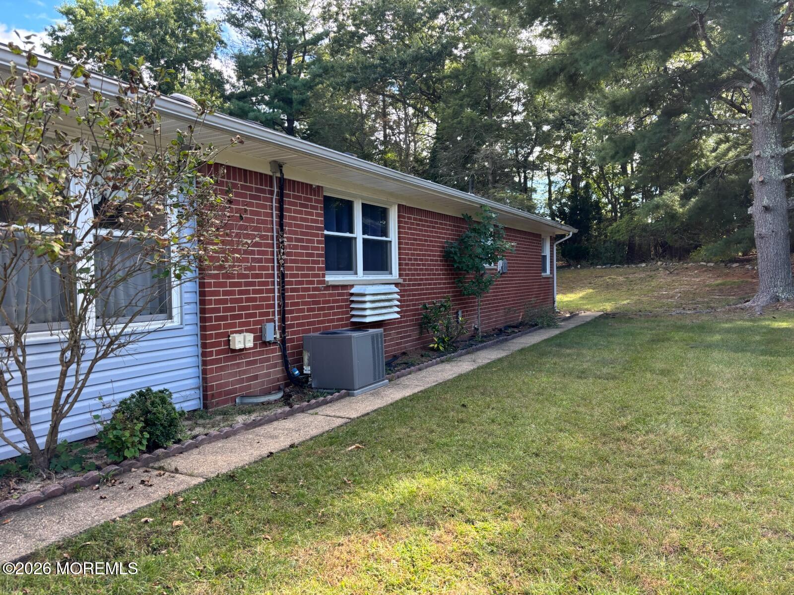13 Wintergreen Lane Whiting NJ 08759