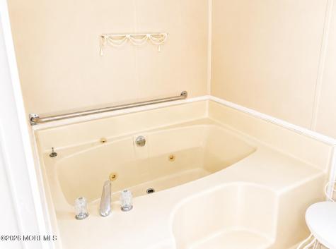 4 Hibiscus Place Jackson NJ 08527