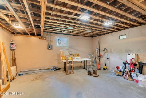 323 Florence Road Middletown NJ 07748