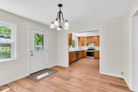 323 Florence Road Middletown NJ 07748