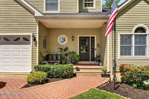 5 Grant Court Tinton Falls NJ 07724