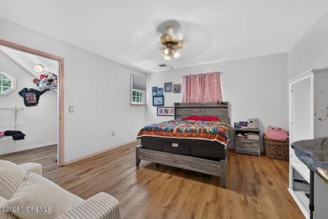 5 Grant Court Tinton Falls NJ 07724