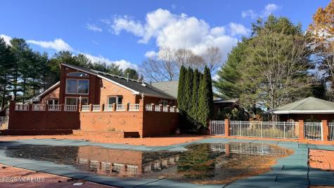 19-23 Roberts Road Millstone NJ 08535