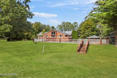 19-23 Roberts Road Millstone NJ 08535
