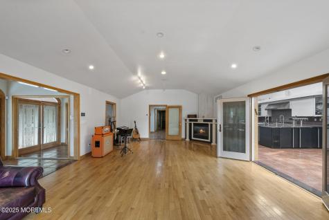 19-23 Roberts Road Millstone NJ 08535