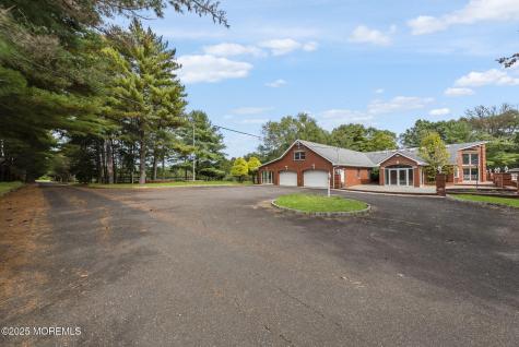 19-23 Roberts Road Millstone NJ 08535