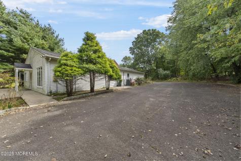 19-23 Roberts Road Millstone NJ 08535