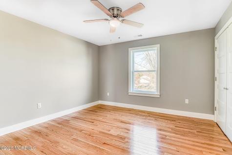 2 Railroad Avenue Bayville NJ 08721