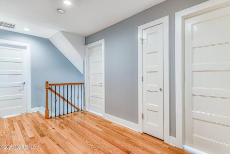 2 Railroad Avenue Bayville NJ 08721