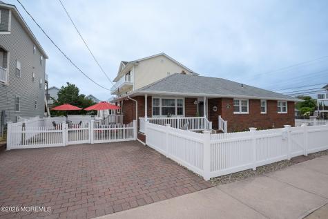 1312 Boulevard Seaside Park NJ 08752