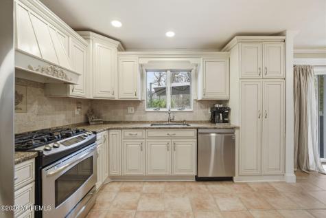 7 Annapolis Drive Manalapan NJ 07726