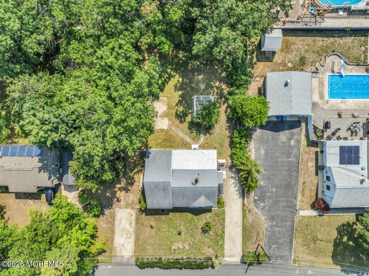 11 Hemlock Road Howell NJ 07731