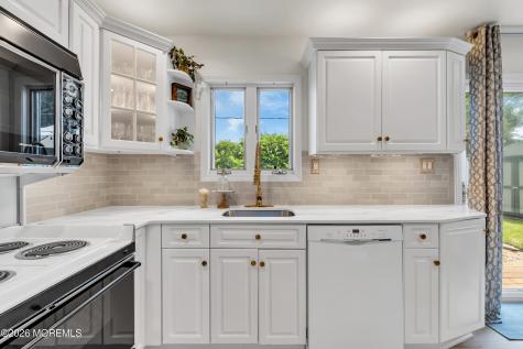 40 Icemeadow Lane Aberdeen NJ 07747
