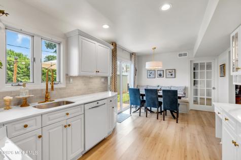 40 Icemeadow Lane Aberdeen NJ 07747