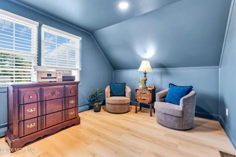40 Icemeadow Lane Aberdeen NJ 07747
