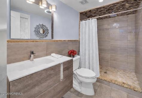 34 Vernon Street Parlin NJ 08859