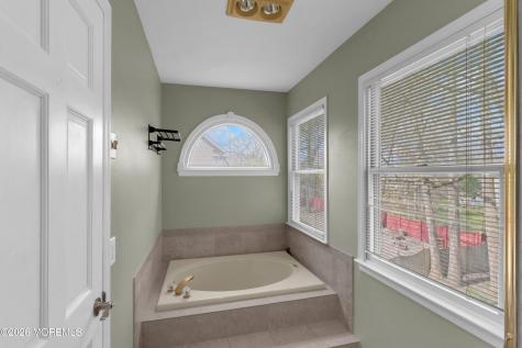 27 Oakland Road Old Bridge NJ 08857