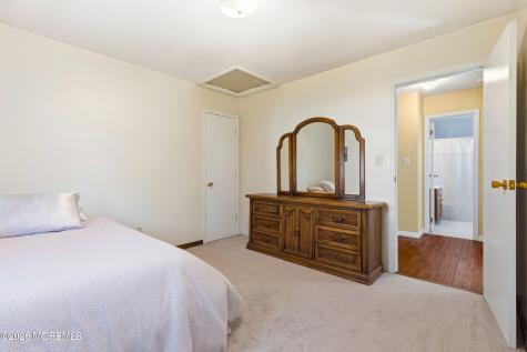 3 Manalapan Woods Drive Manalapan NJ 07726