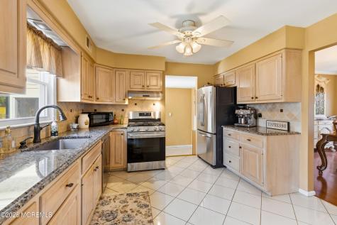 3 Manalapan Woods Drive Manalapan NJ 07726