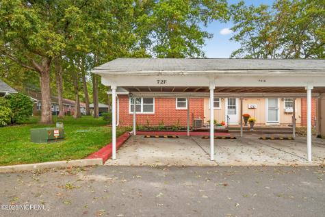 72F Dorchester Drive Lakewood NJ 08701