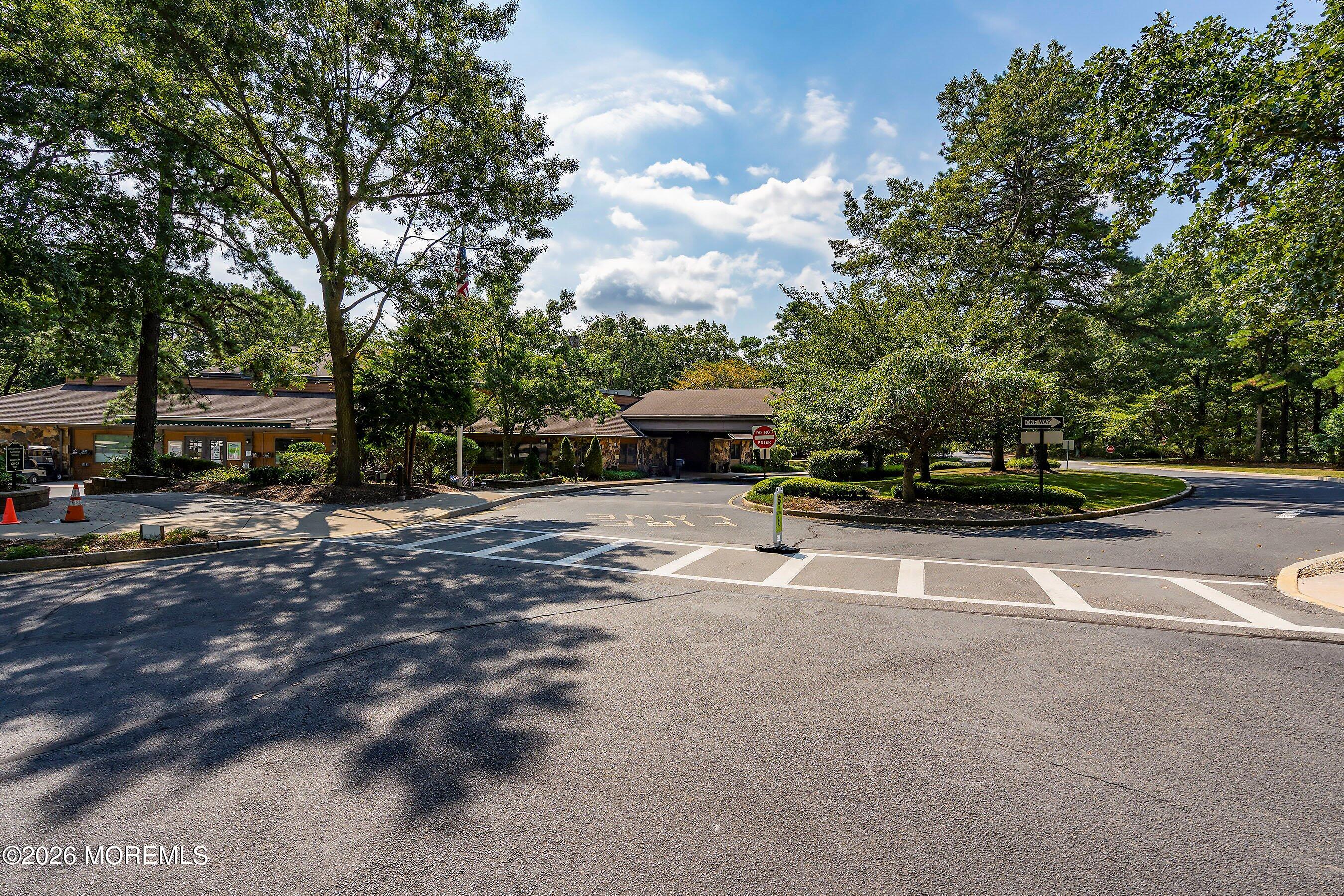 2274 Agincourt Road Toms River NJ 08755