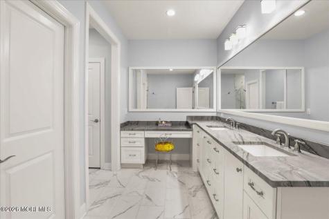 10 Greylynne Court Holmdel NJ 07733