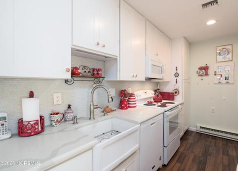 14 Andover Court Red Bank NJ 07701