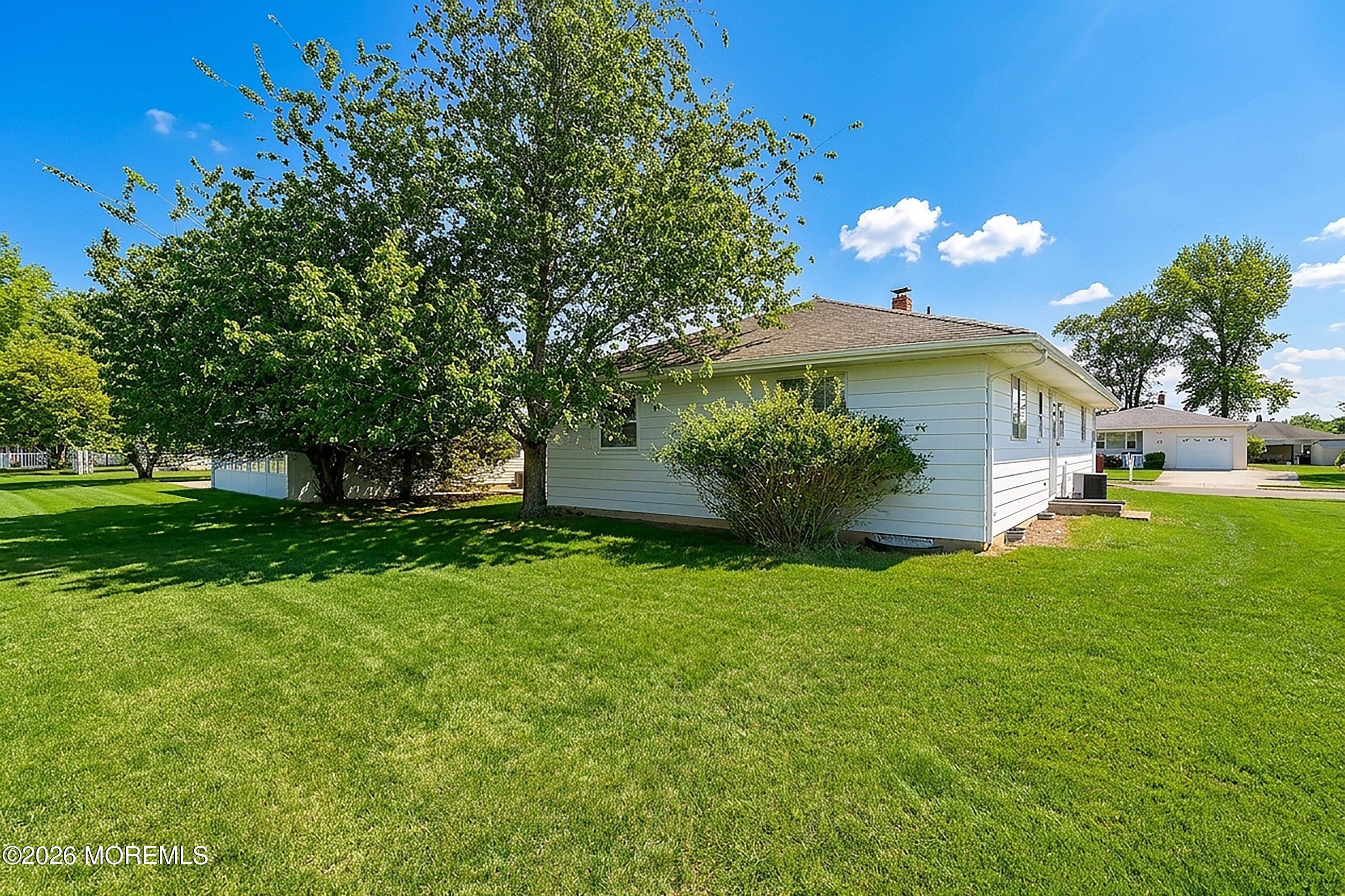 39 Corinth Place Toms River NJ 08755