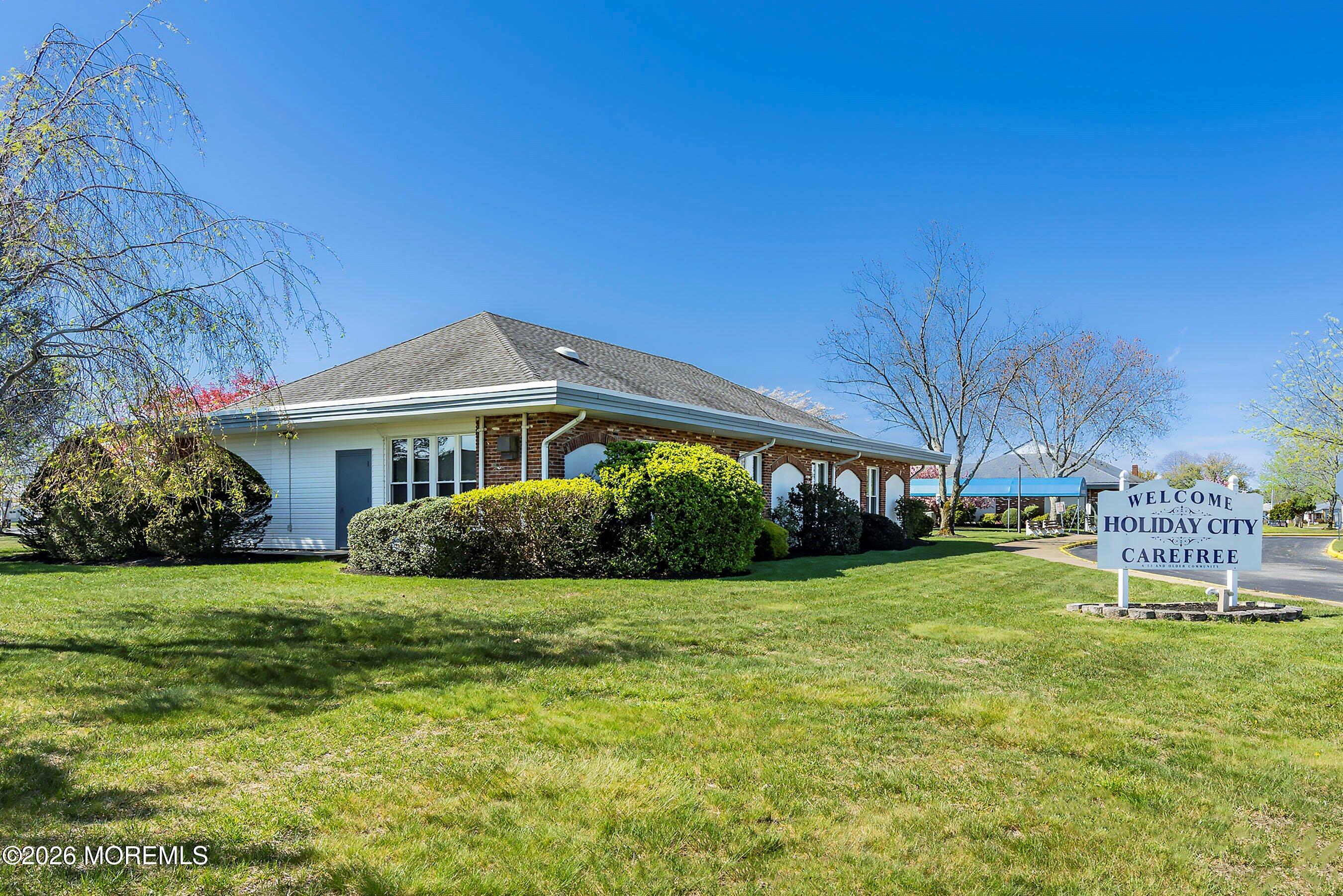 39 Corinth Place Toms River NJ 08755