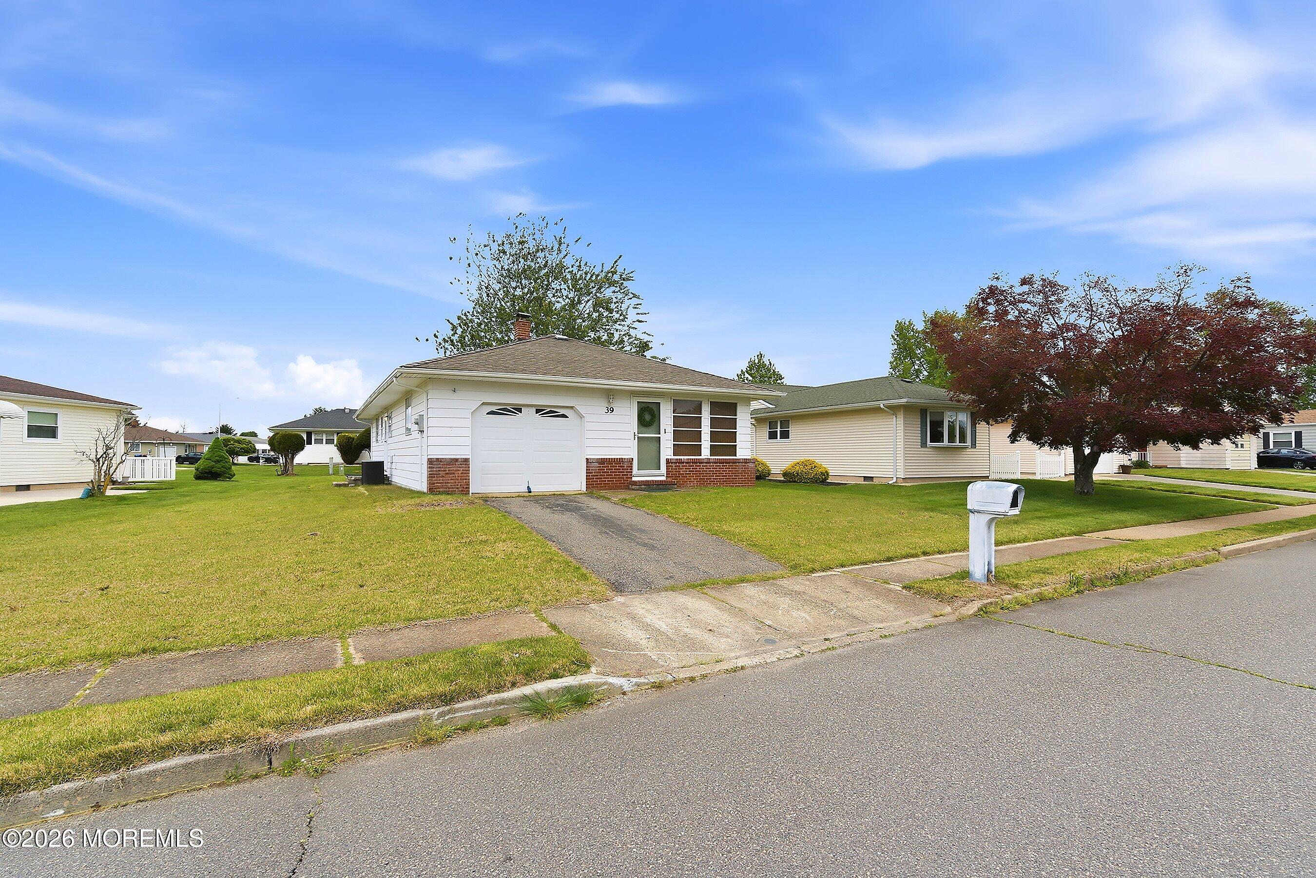 39 Corinth Place Toms River NJ 08755