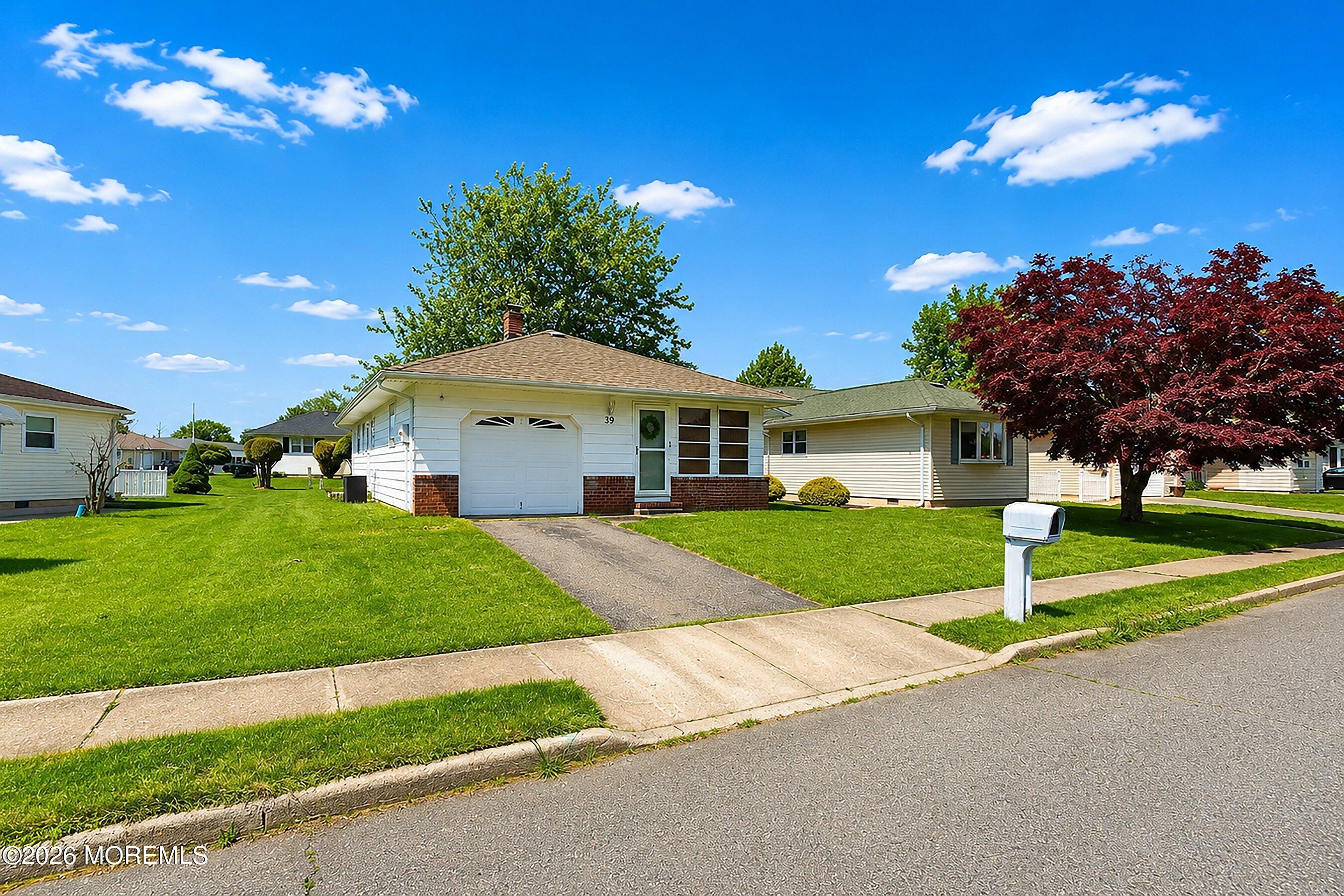 39 Corinth Place Toms River NJ 08755