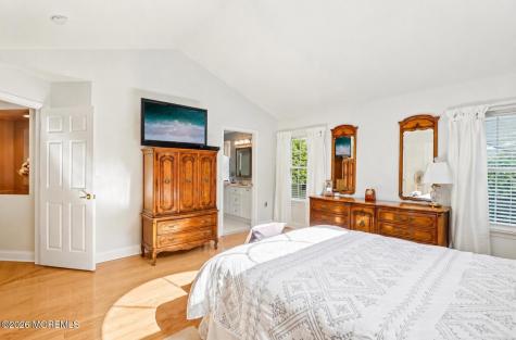 122 Skyline Drive Lakewood NJ 08701