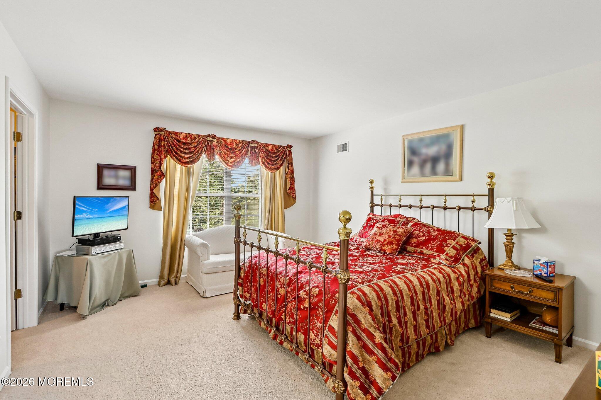 122 Skyline Drive Lakewood NJ 08701