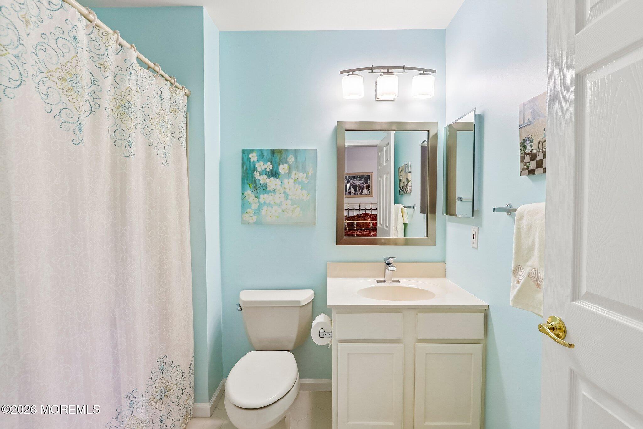 122 Skyline Drive Lakewood NJ 08701