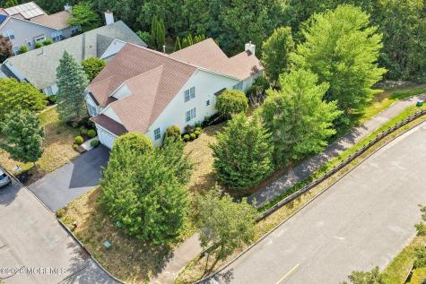 122 Skyline Drive Lakewood NJ 08701