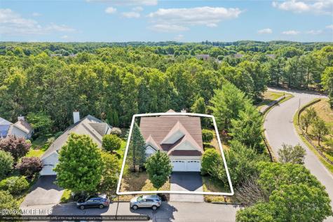 122 Skyline Drive Lakewood NJ 08701