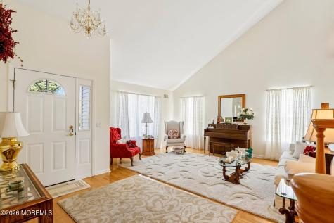 122 Skyline Drive Lakewood NJ 08701