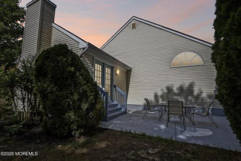 122 Skyline Drive Lakewood NJ 08701