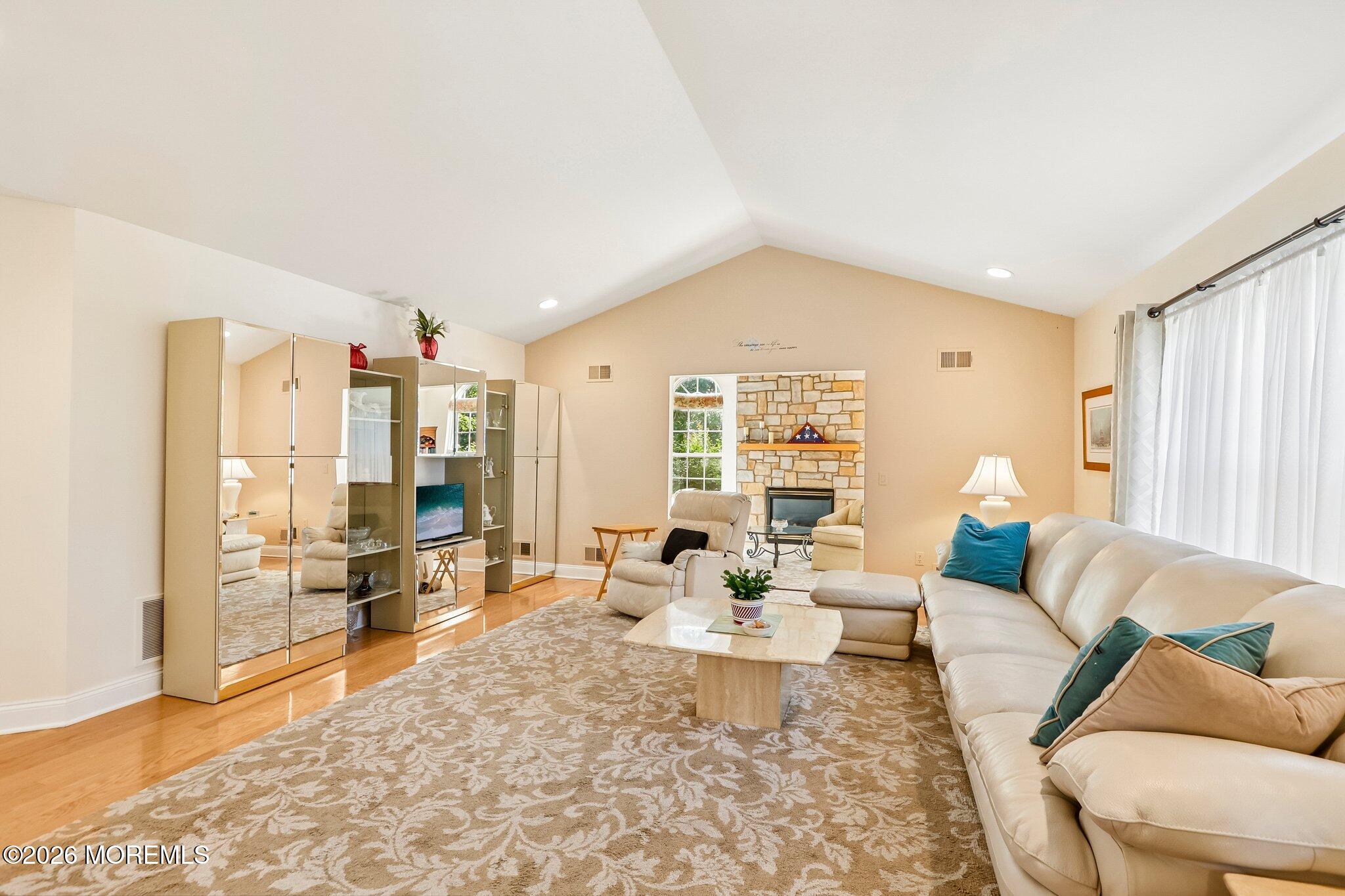 122 Skyline Drive Lakewood NJ 08701