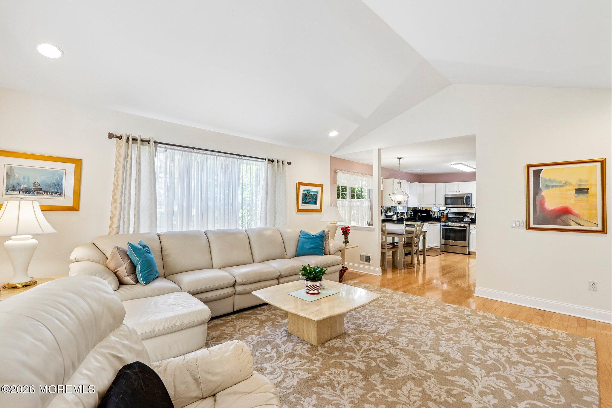 122 Skyline Drive Lakewood NJ 08701