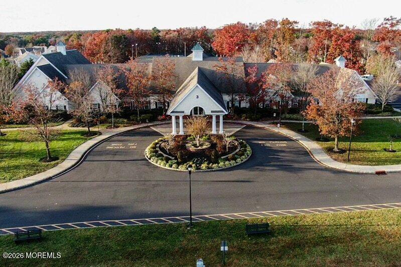 18 Skyline Drive Lakewood NJ 08701