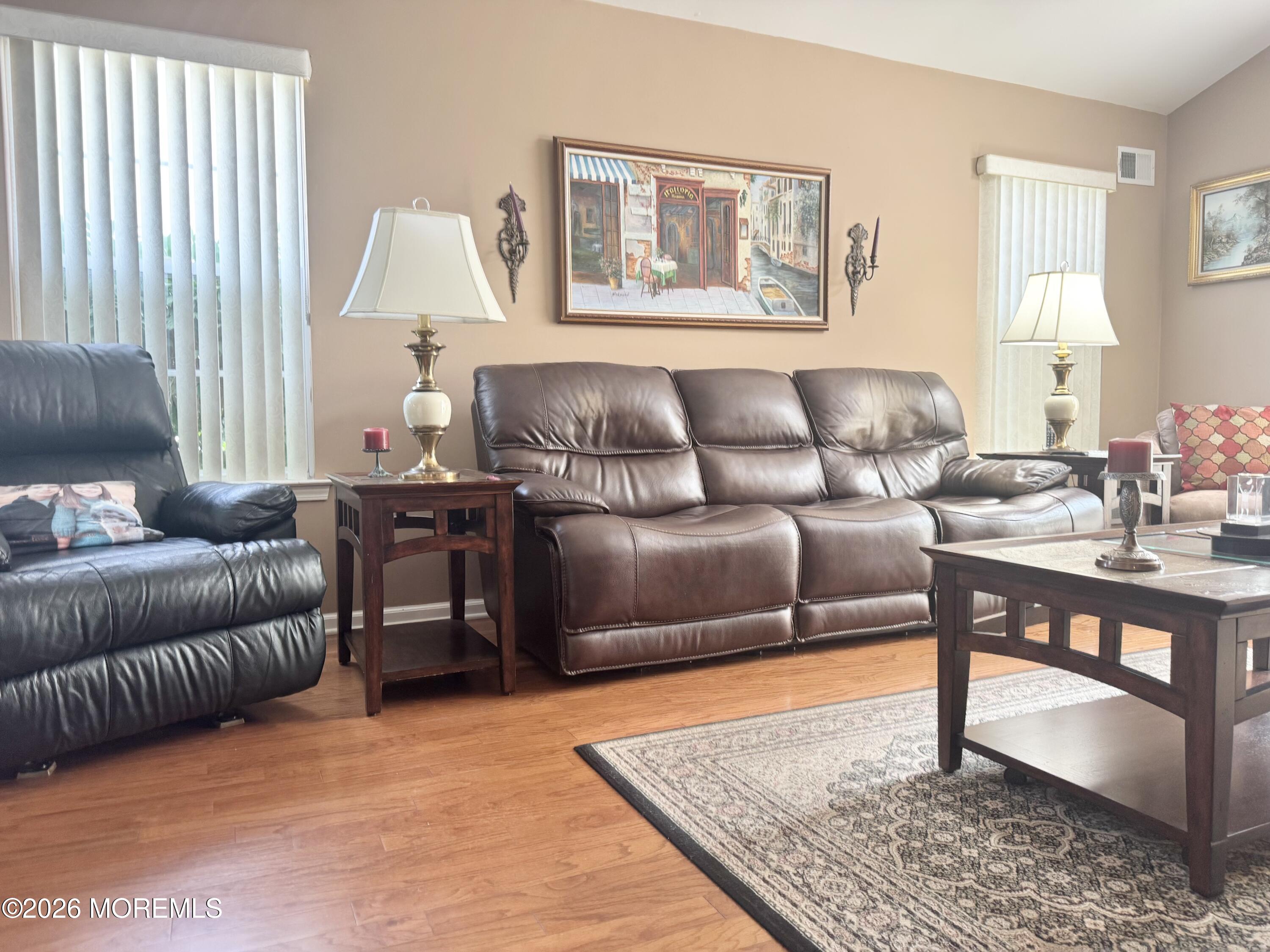 18 Skyline Drive Lakewood NJ 08701