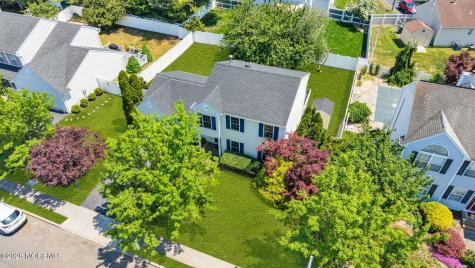 37 Grand Teton Avenue Howell NJ 07731