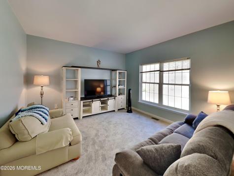 33 Mill Pond Road Jackson NJ 08527